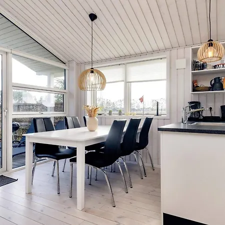 4 Star In Vaeggerlose-by Traum * Bøtø By