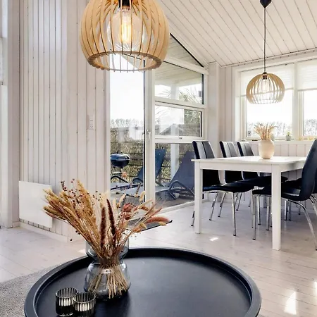 Vakantiehuis 4 Star In Vaeggerlose-by Traum *