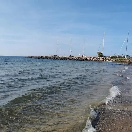 4 Star In Vaeggerlose-by Traum *