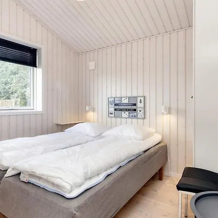 Holiday home 4 Star In Vaeggerlose-by Traum Boto By