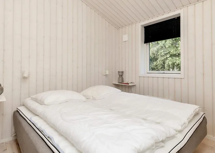 4 Star In Vaeggerlose-by Traum *