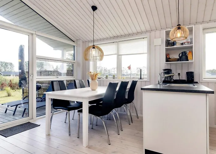 4 Star In Vaeggerlose-by Traum * Bøtø By